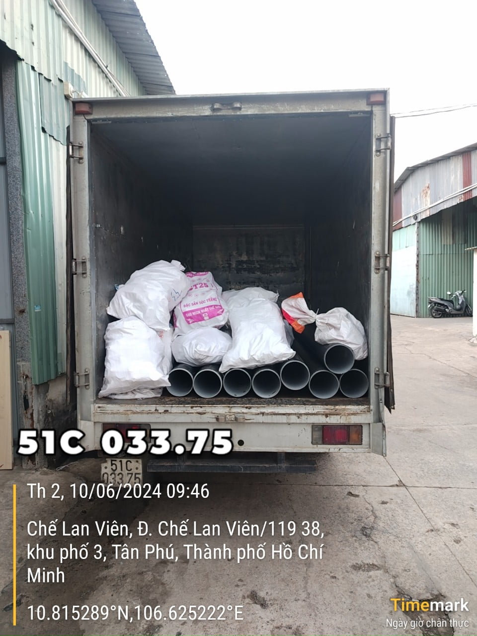 Cho Thuê Xe Tải Quận 3: Giải Pháp Vận Chuyển Cho Khu Vực Học Đường Và Y Tế