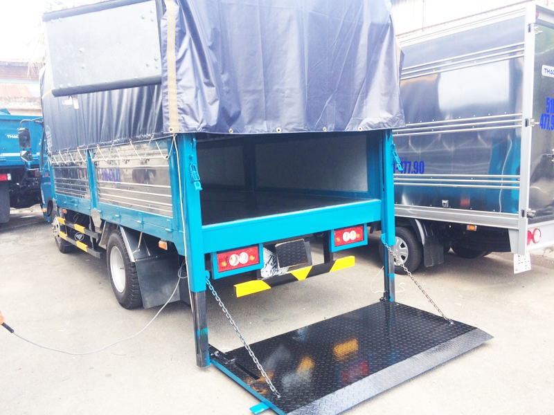 Xe Tải 5 Tấn Gắn Bửng Nâng