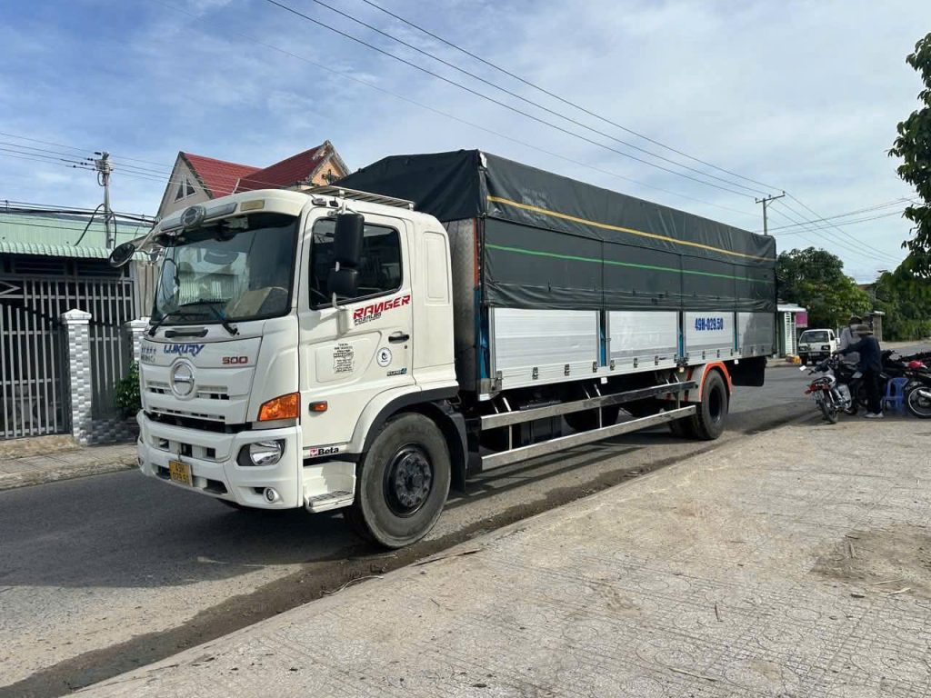 Những yếu tố ảnh hưởng đến giá thuê xe tải đi KCN